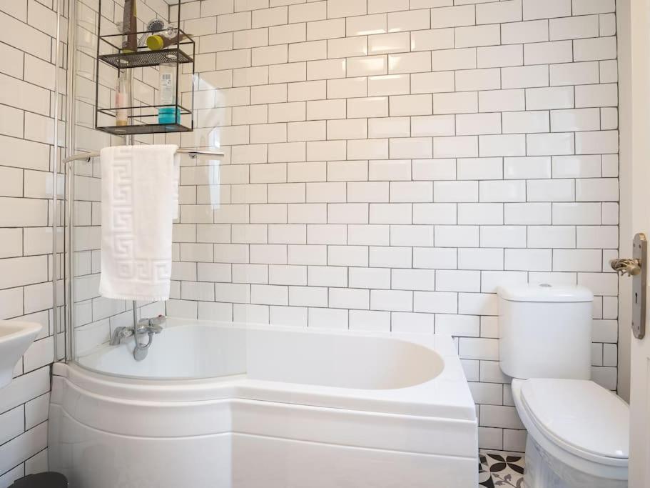 Cozy Townhouse, Walking Distance To Belfast City Ngoại thất bức ảnh